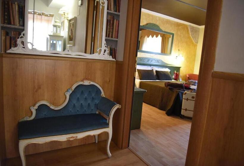 デラックスルーム, Federico Ii