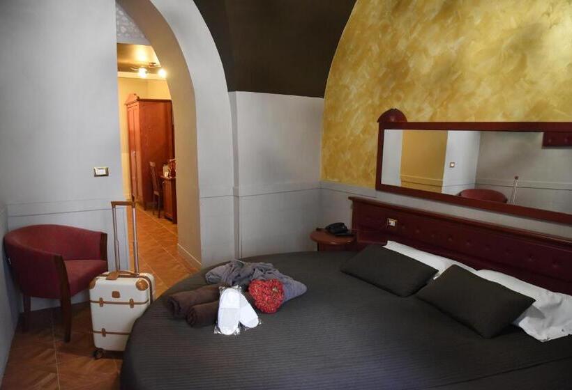 デラックスルーム, Federico Ii