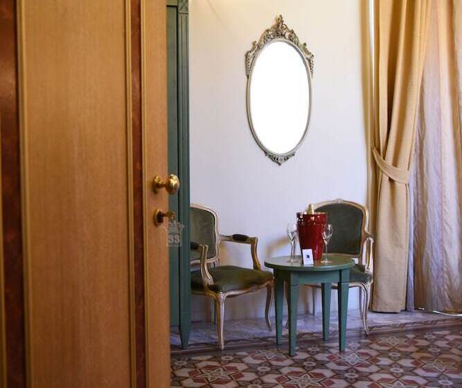 デラックスルーム, Federico Ii