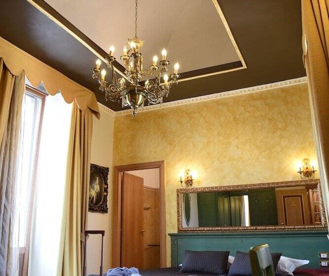 デラックスルーム, Federico Ii