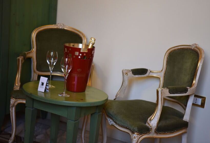 デラックスルーム, Federico Ii