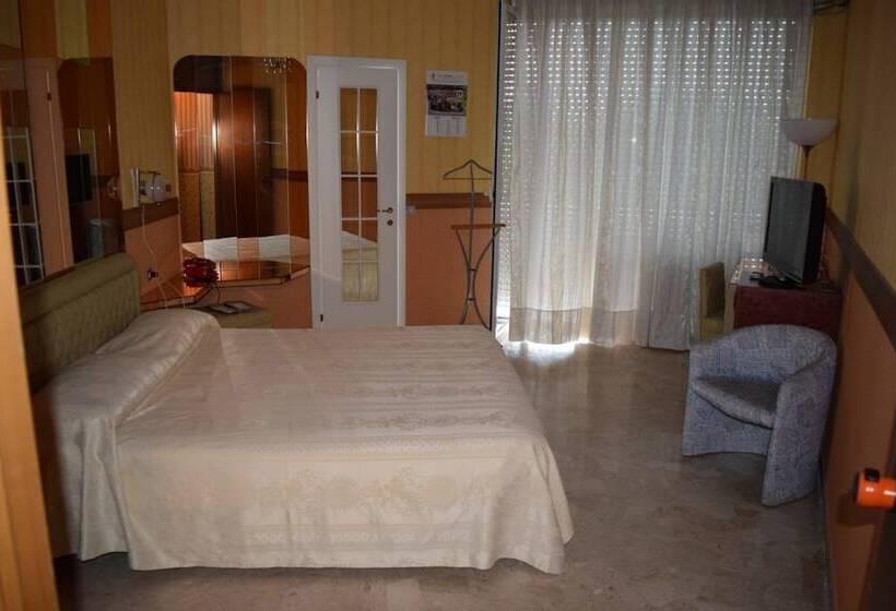 חדר סטנדרט לשלושה, Fossati