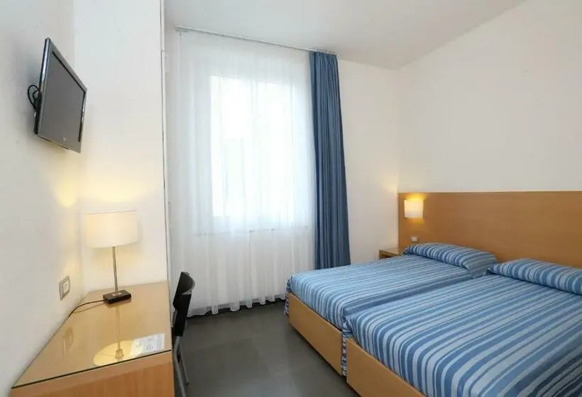 اتاق استاندارد, Genova