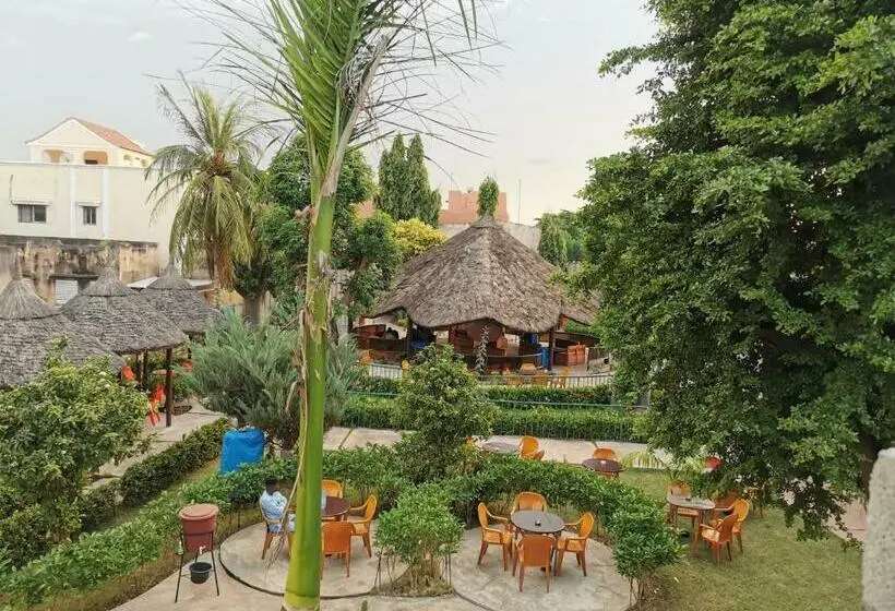 سوئیت با بالکن, Le Baobab