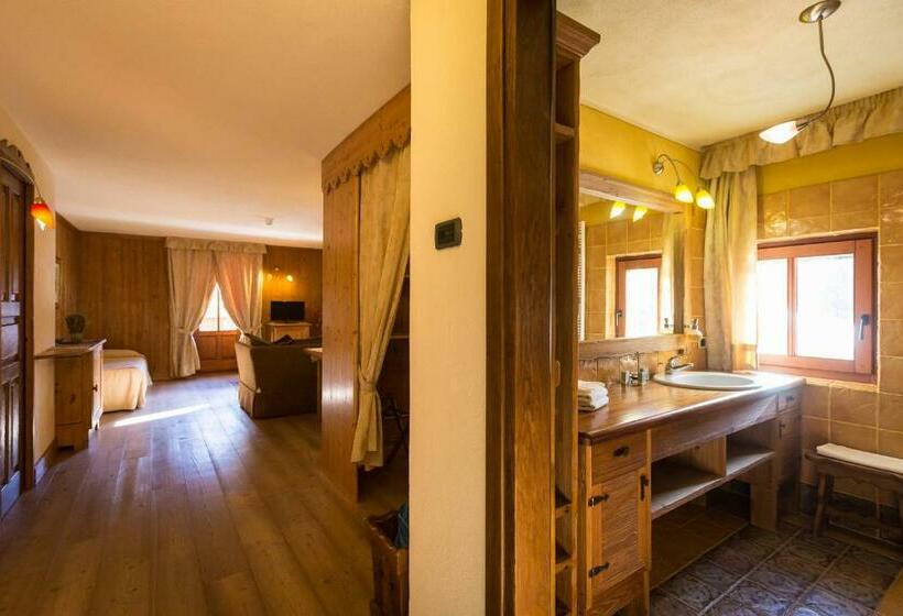 جناح عائلي, Lyshaus