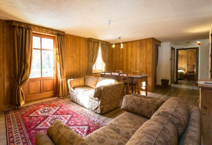 جناح عائلي, Lyshaus