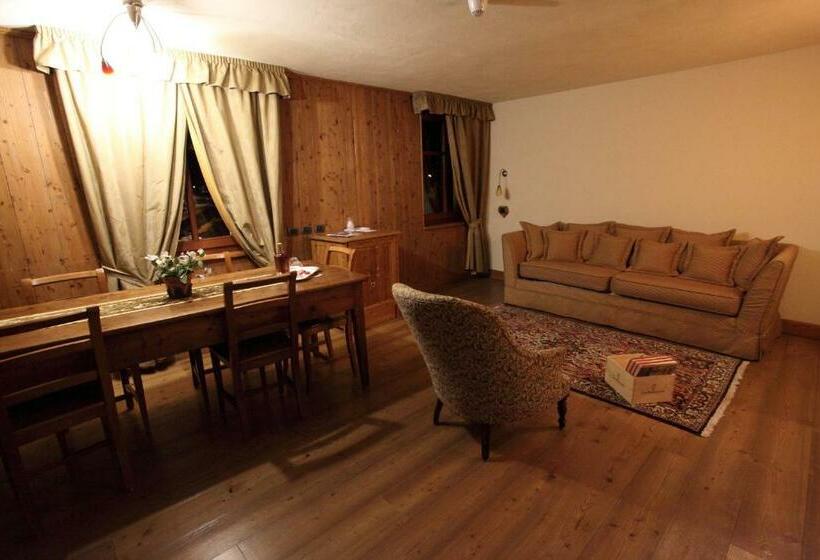 جناح عائلي, Lyshaus