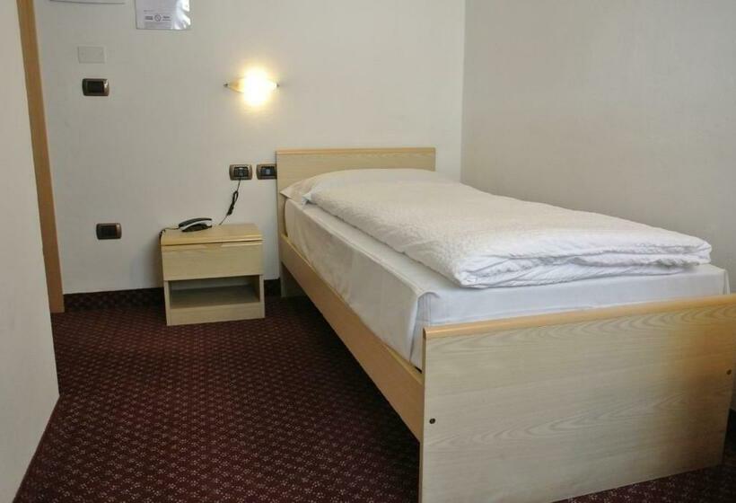 חדר סטנדרט יחיד, Miravalle