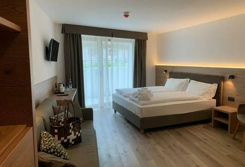 اتاق سوپریور, Miravalle