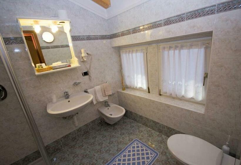 Quarto Estandar, Miravalle