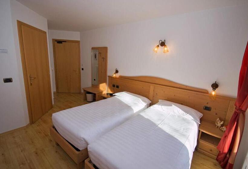 חדר סטנדרט עם מרפסת, Miravalle