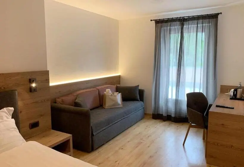اتاق لوکس, Miravalle