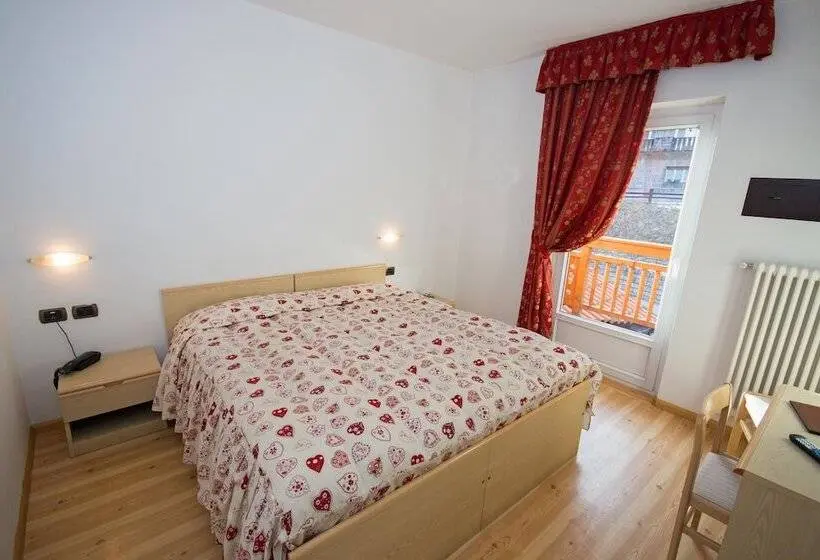 اتاق اکونومی, Miravalle