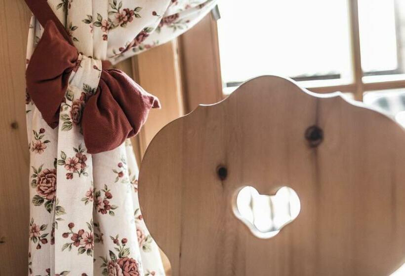 高级大房间, Oberraindlhof