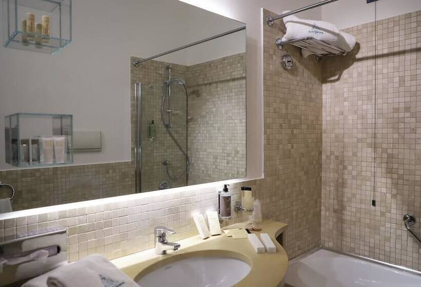 Номер Стандарт Трехместный, Palazzo Filisio  Regia Restaurant