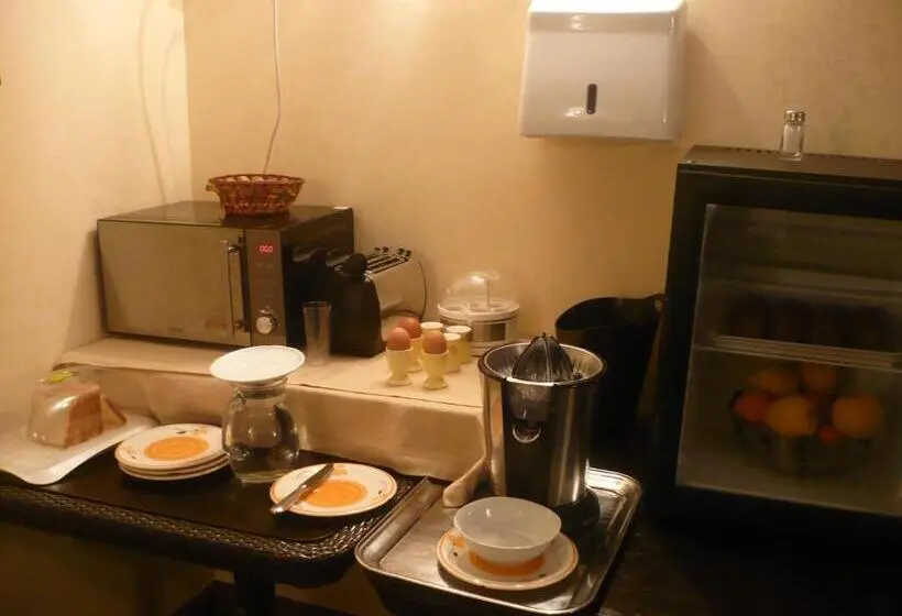 スタンダード４人部屋, Palazzo Krataiis
