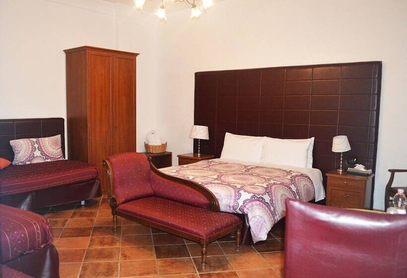 四人标准间, Palazzo Krataiis