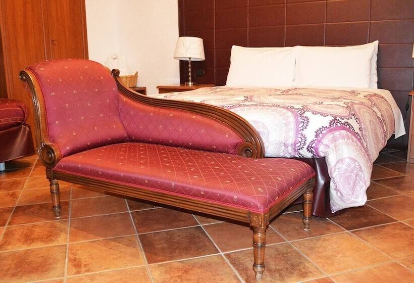 四人标准间, Palazzo Krataiis