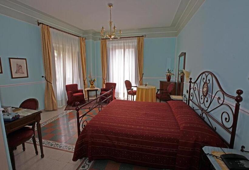 Полулюкс Вид на Море, Palazzo Krataiis