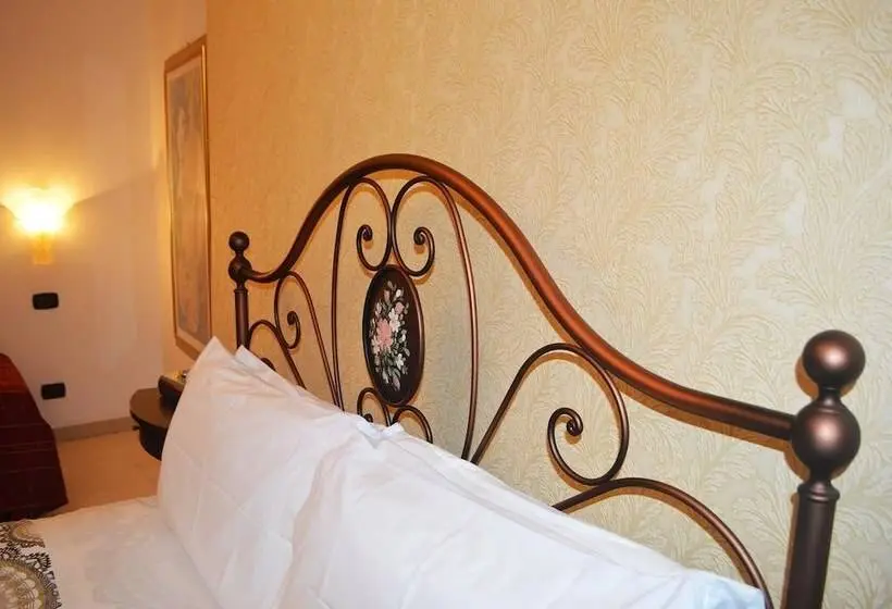 スタンダードルーム, Palazzo Krataiis