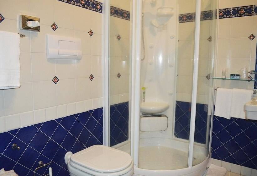 标准间, Palazzo Krataiis