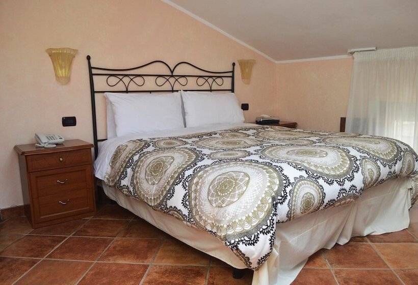 四人标准间, Palazzo Krataiis