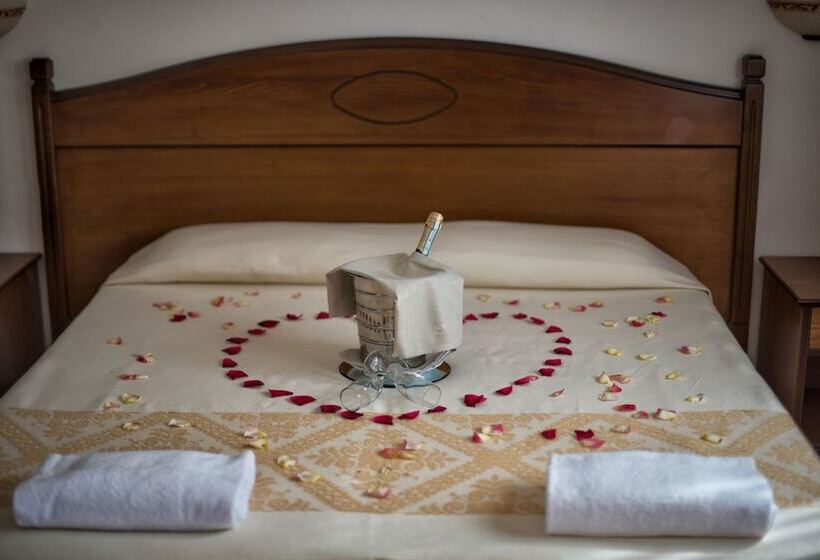 غرفة قياسية, Perda Rubia