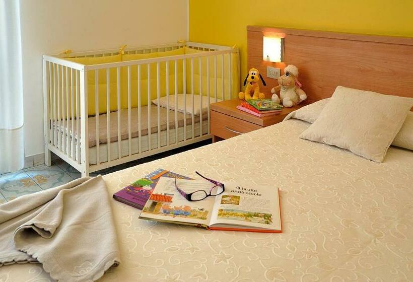 舒适型房间, Raffy Family & Bike