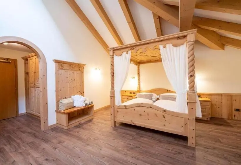 اتاق لوکس خانوادگی, Renè Dolomites Boutique