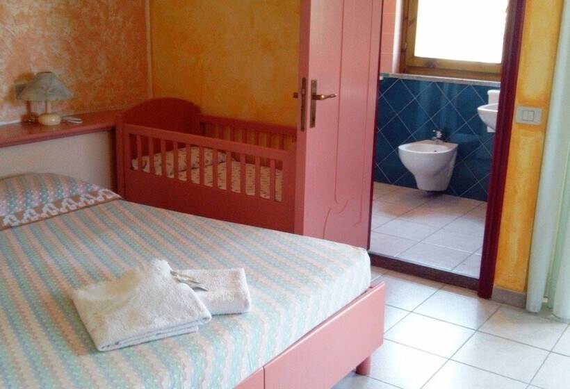 חדר סטנדרט לשלושה, S Ustiarvu