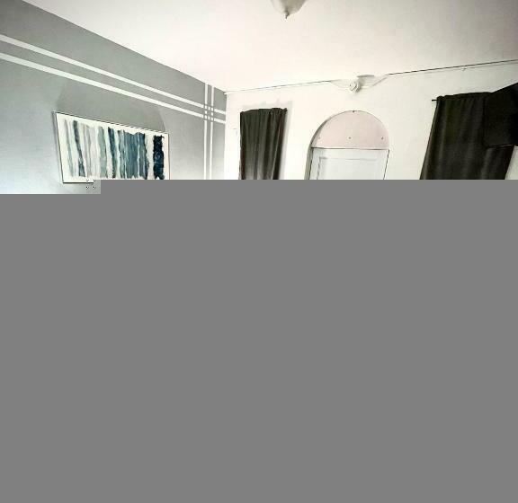 Standard Værelse, The Village Inn