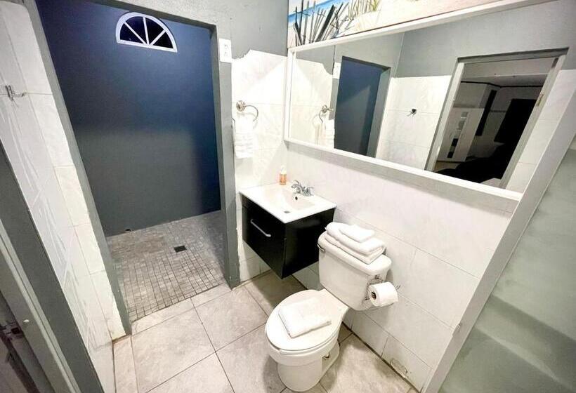 Familie Værelse, The Village Inn