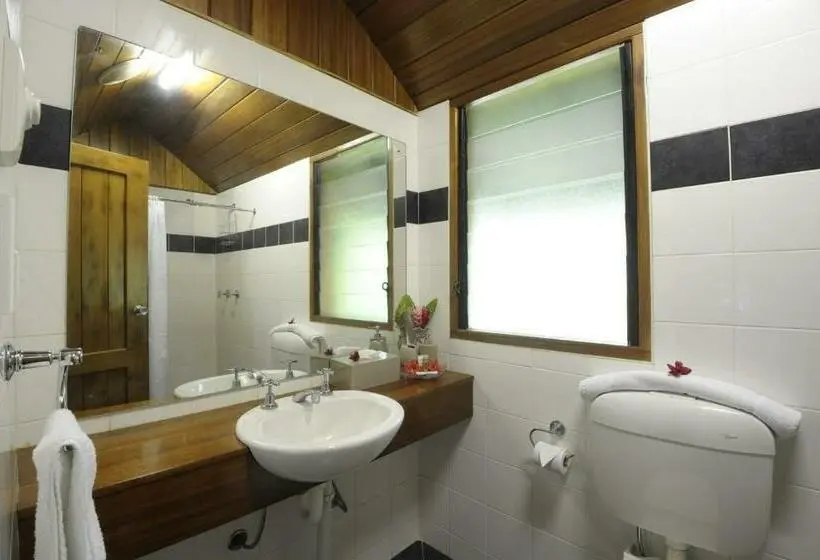 سوییت اجرایی, Kokopo Beach Bungalow Resort