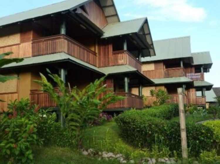 بنجلو قياسى, Kokopo Beach Bungalow Resort