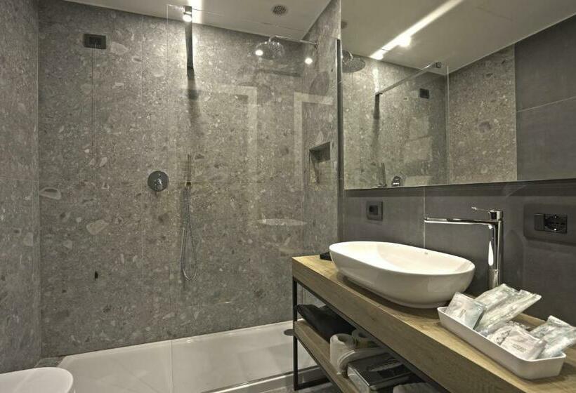اتاق استاندارد, Motel Ascot