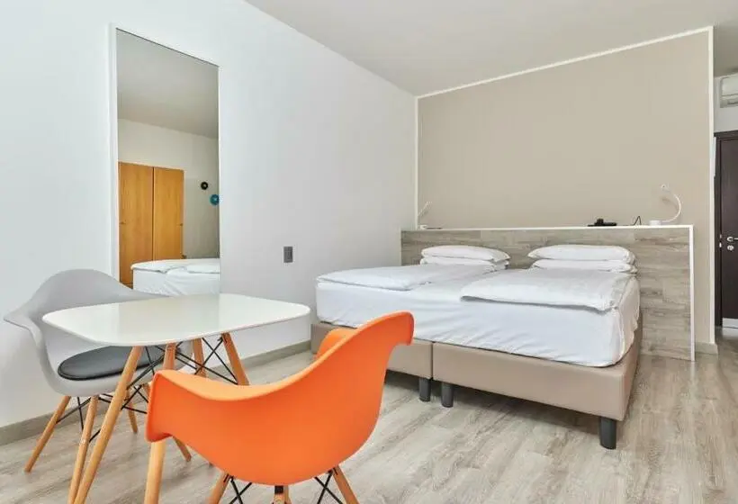 استودیو استاندارد با بالکن, Vacanze 2000   Adults Only