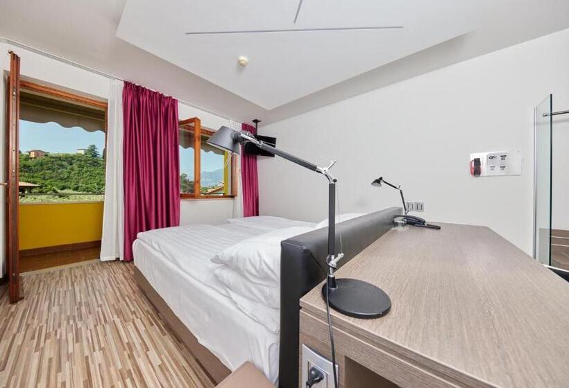 디럭스 룸, Vacanze 2000 Adults Only