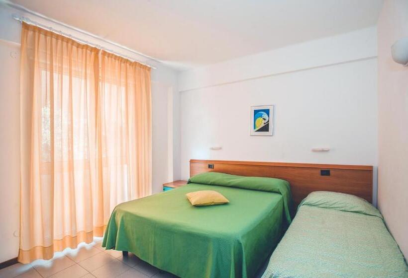 低层单卧公寓, Residence Il Monello