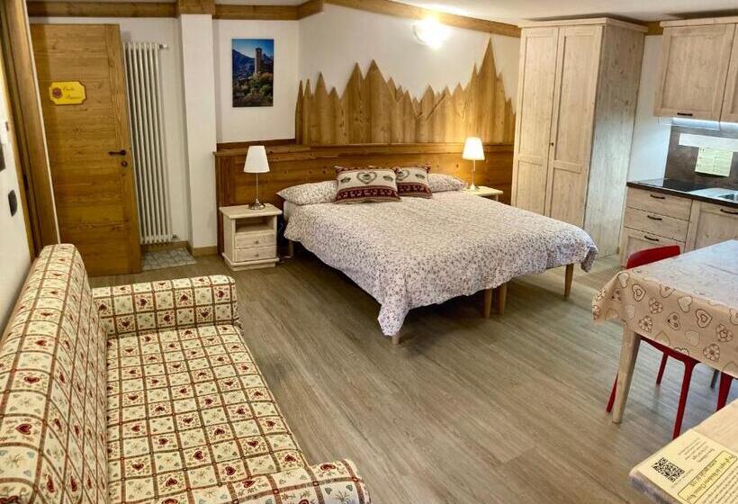 Семейное Студио, Résidence Château Royal