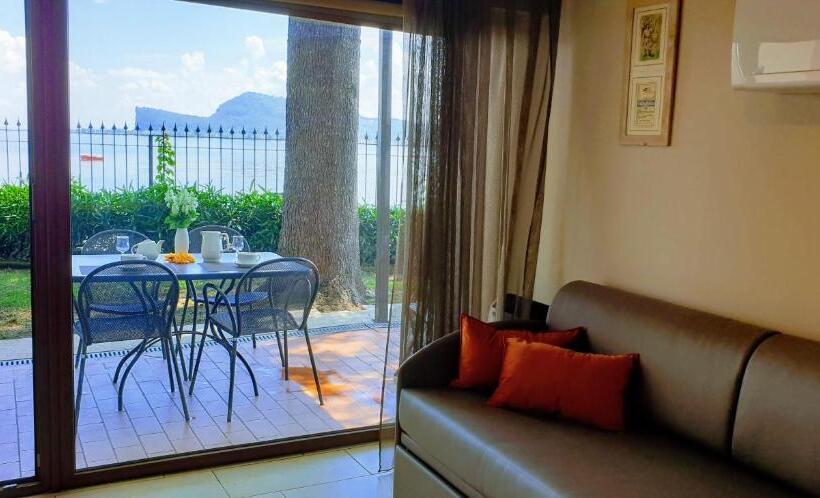 Апартаменты 1 Спальня Нижний Этаж, Residence Villalsole