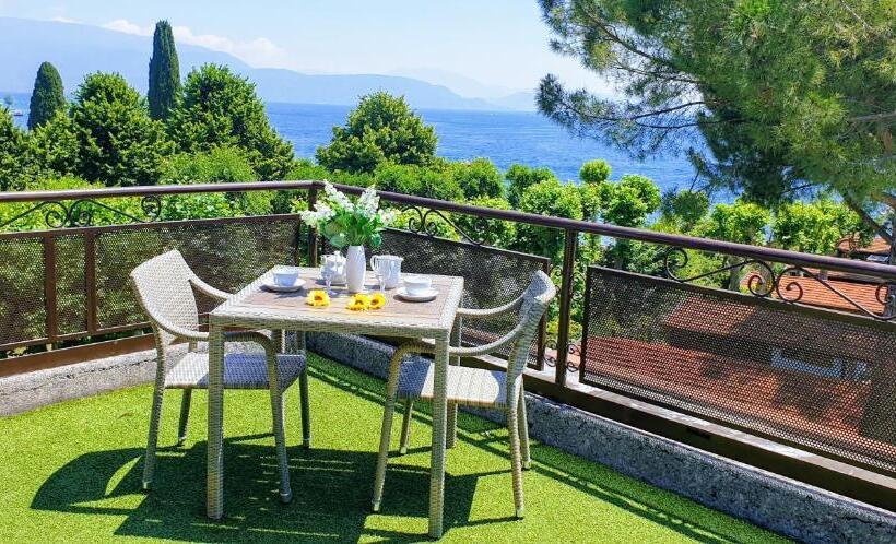 Студио Стандарт с Террасой, Residence Villalsole