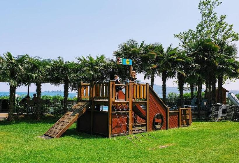 Студио Стандарт с Террасой, Residence Villalsole