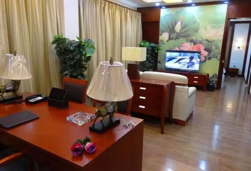 سوئیت پرزیدنت, Soluxe Hotel Niamey