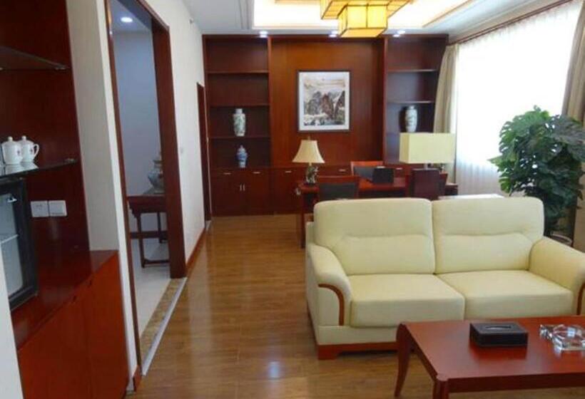 סוויטה נשיאותית, Soluxe Hotel Niamey