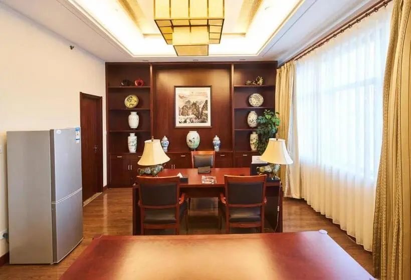 سوئیت پرزیدنت, Soluxe Hotel Niamey