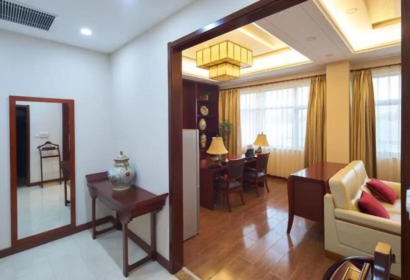 سوئیت پرزیدنت, Soluxe Hotel Niamey