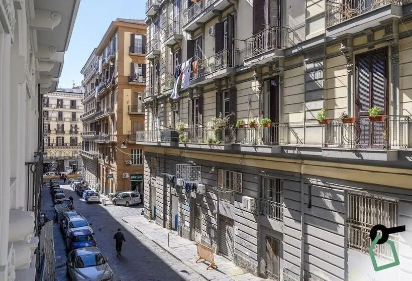 اتاق لوکس, Hotiday Room Collection   Napoli Sant Arcangelo
