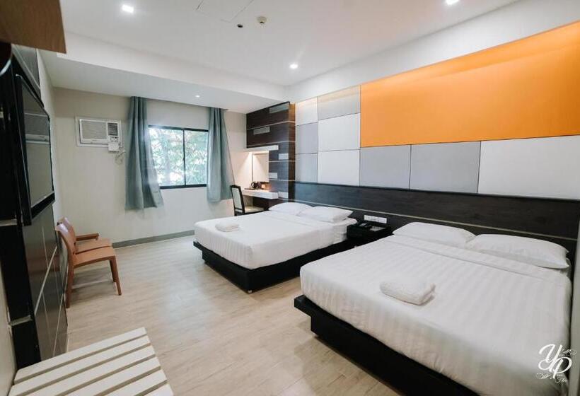 اتاق سوپریور, Marcelina