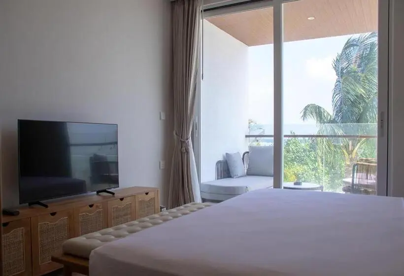 اتاق لوکس با چشم‌انداز دریا, Stone Beach Club
