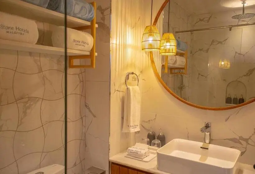 اتاق استاندارد با چشم‌انداز دریا, Stone Beach Club
